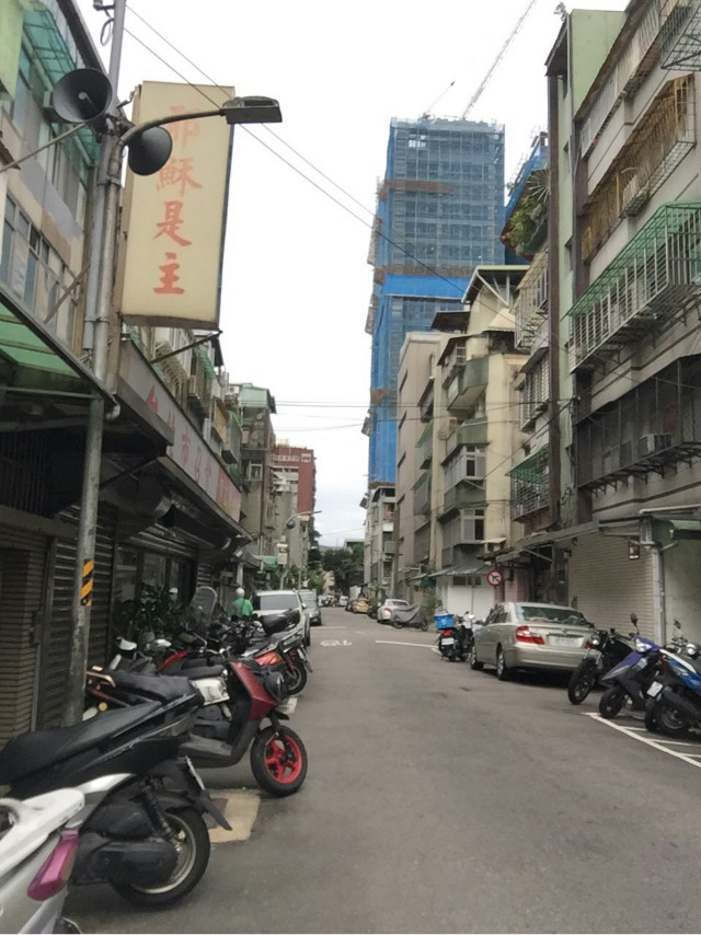 愛買兒福邊間二樓,台北市信義區永吉路